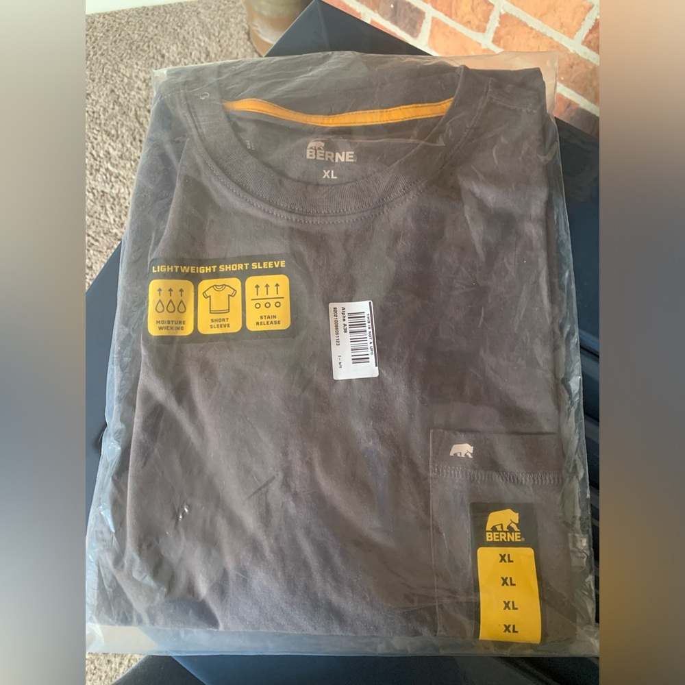 XL mens Berne T shirt New